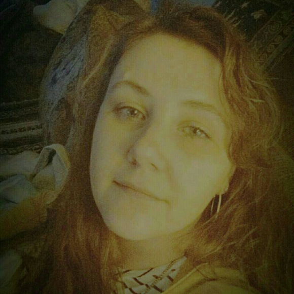 Meet your Posher, Layla - Picture 1 of 1